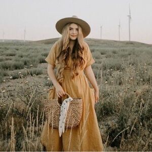 NWT🎀UO Linen Blend Wrap Dress